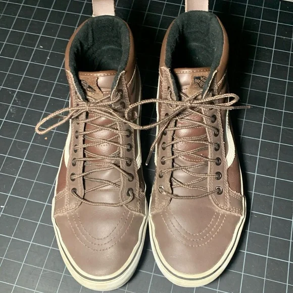 Men’s Vans Off The Wall, leather high top, size 11 - Picture 1 of 13